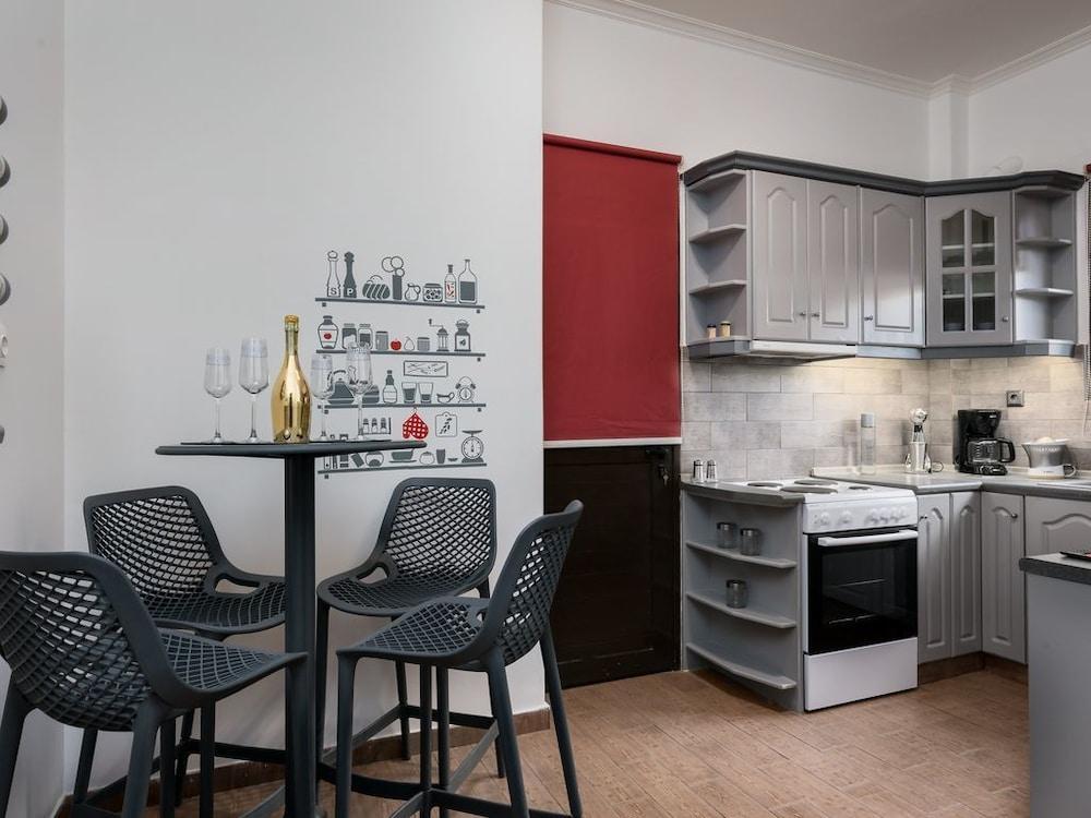 אתונה Mj Luxury Suites מראה חיצוני תמונה