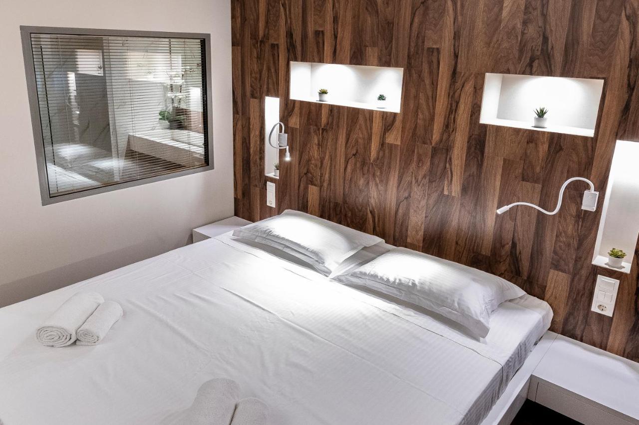 אתונה Mj Luxury Suites מראה חיצוני תמונה