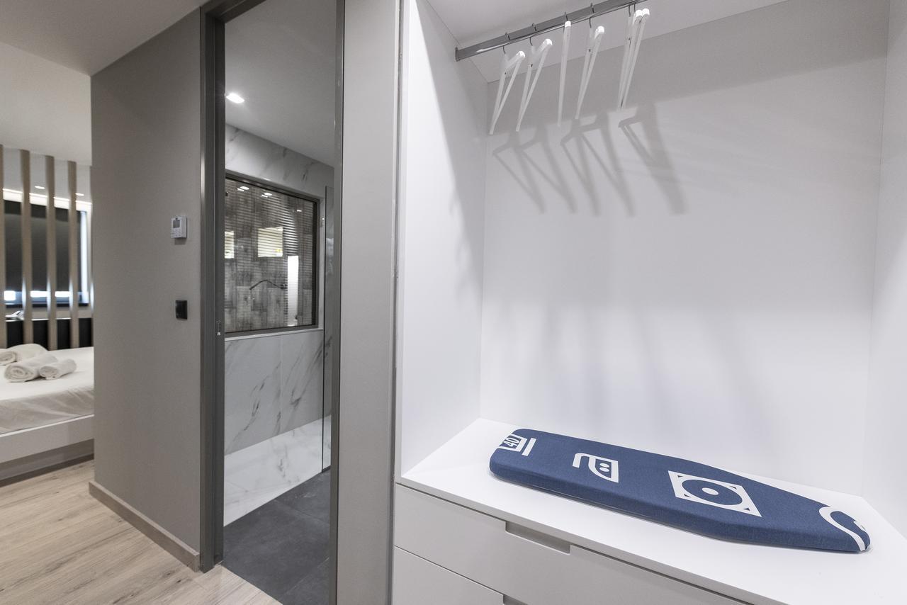 אתונה Mj Luxury Suites מראה חיצוני תמונה
